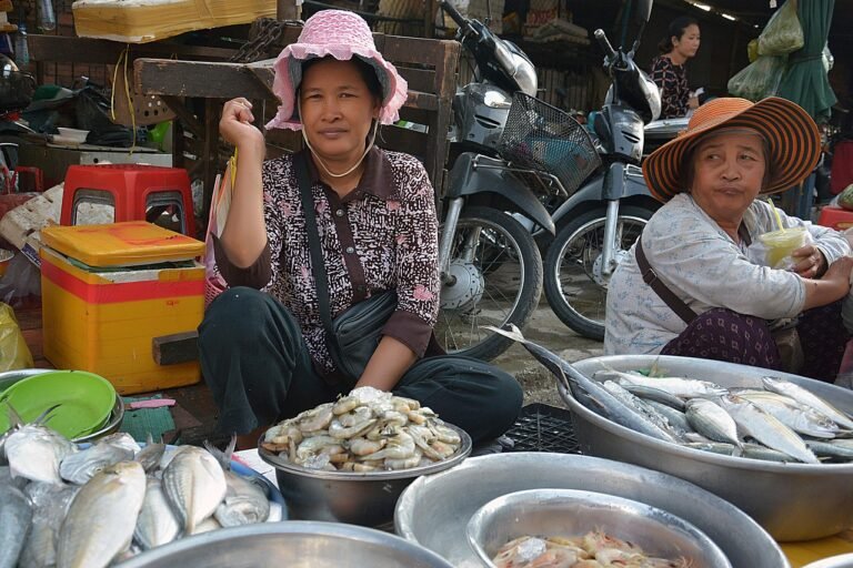 phnom penh fish market